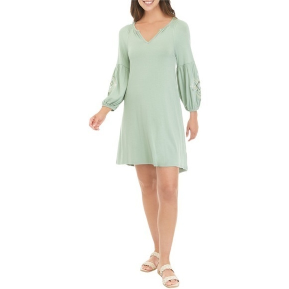 Cupio NWT Women’s Mint Long Sleeve Embroidered Sleeve Split Neck Dress     Sz‎ L